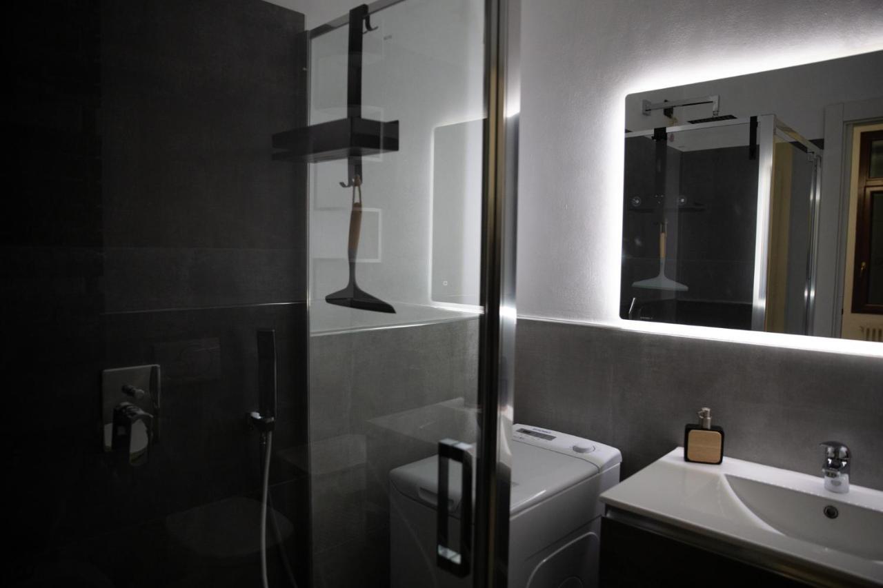 Sweet House Meda Apartment Милано Екстериор снимка